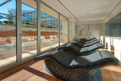 25 Minute Couples Massage with Spa Access