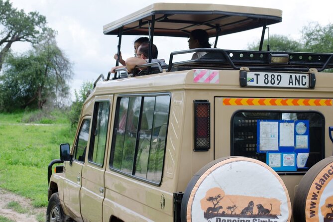 4 days Authentic honeymoon safari Serengeti and ngongoro crater - Who should book this safari