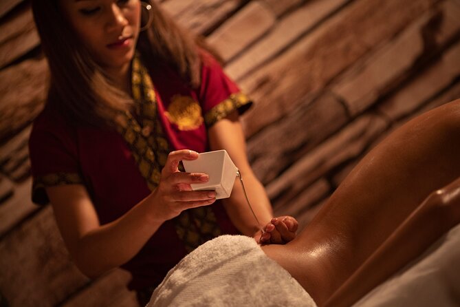 60 min Couple's Massage to Choose and 30 min Floral Bath THAI MASSAGE ALURA - How private and personal is the appointment?