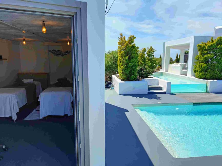 Akrotiri:Departure Day Spa Experience Couples Massage & Pool - Why this works so well on your final day
