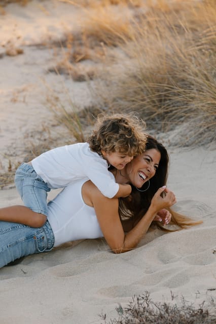 Algarve: 1 hour Couple & Family Photoshoot - Key points to know before booking