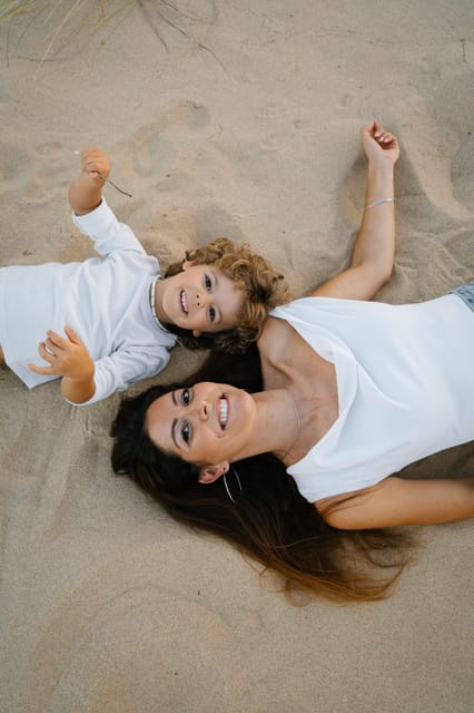 Algarve: 1 hour Couple & Family Photoshoot - Choosing the right Algarve setting