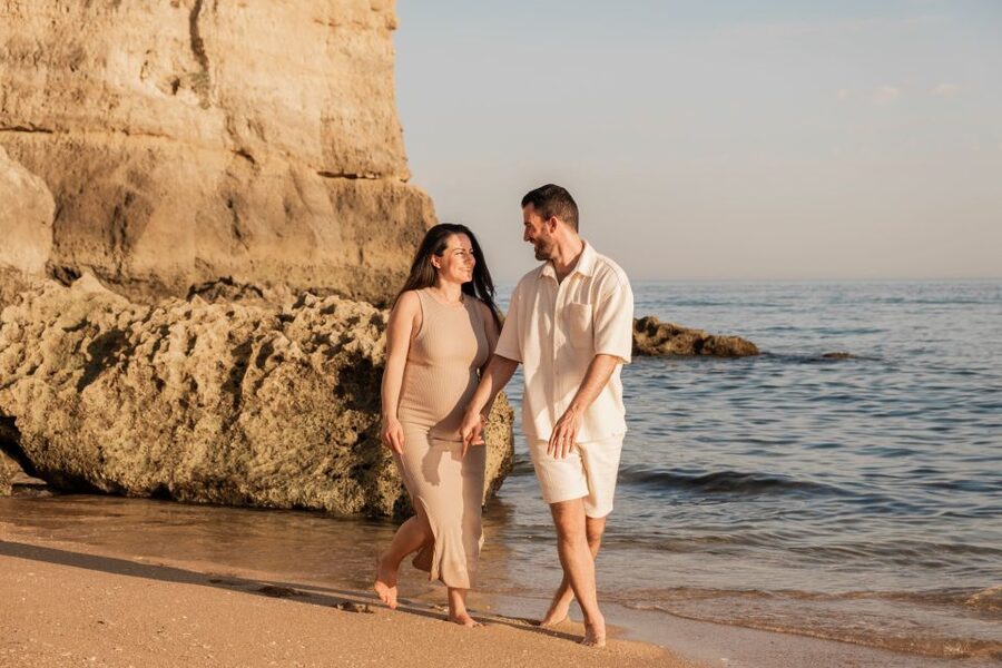 Algarve: Photoshoot for couple, family, portrait - Who will enjoy this photo session most?