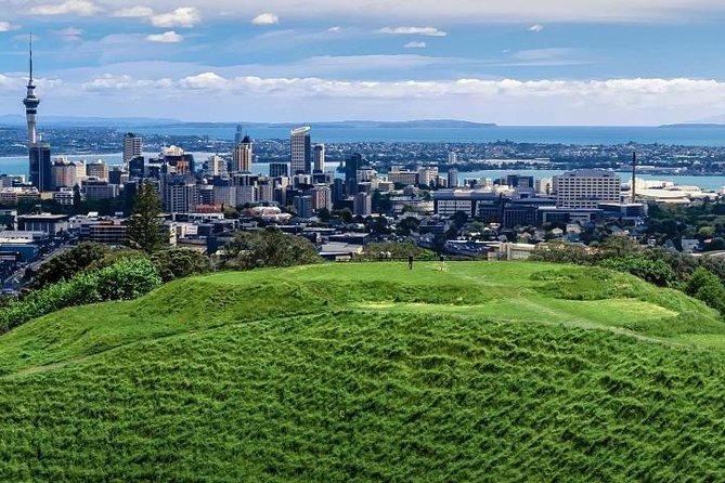 Auckland City Private Tour for Couples. Be chauffeur driven with added extras. - Bastion Point and Auckland’s Māori past