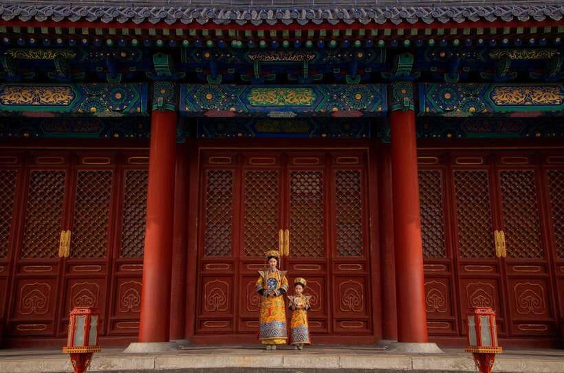 Beijing: Hanfu Experience & Photo Shoot – Family & Couples - Starting at Jinyu Hutong Subway Station