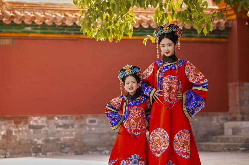 Beijing: Hanfu Experience & Photo Shoot – Family & Couples - What You Receive After the Camera Stops