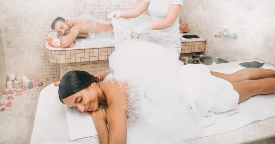 Budapest: Couple Holistic Swedish Massage with Jacuzzi Time - The 20-minute private bath and jacuzzi