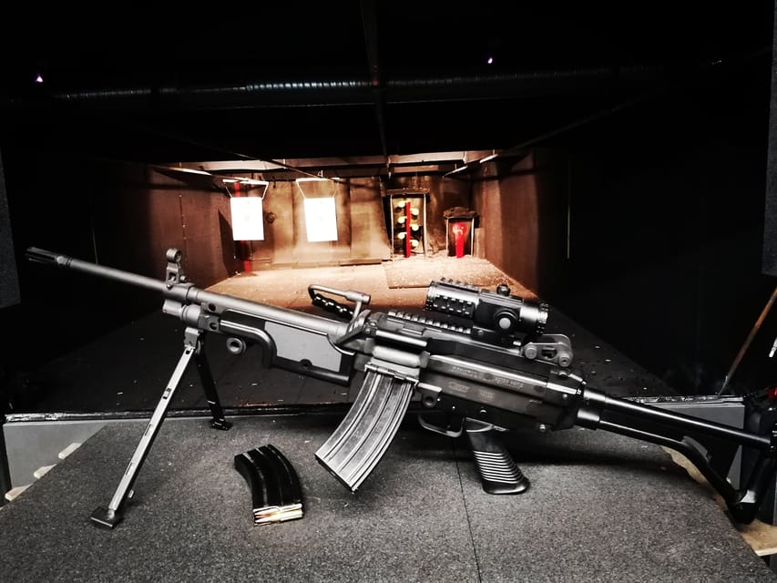 Budapest: Shooting Experience for Couples, The Perfect Date - The safety briefing comes before the fun