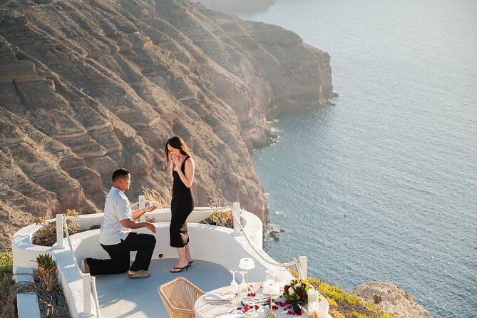 Couple and Family Photoshoot Experiece in Santorini - Weather, timing, and the best way to prepare