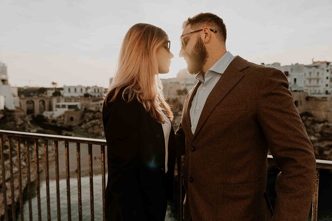 Couple or family photo shoot Polignano a Mare - Why the private group format matters