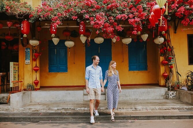 Couple Photoshoot in Ancient Town of Hoi An with Highlight Reel - Why this Hoi An photo session works well
