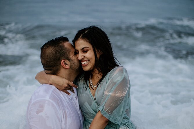 Couple Photoshoot in Goa - Who will enjoy this most?