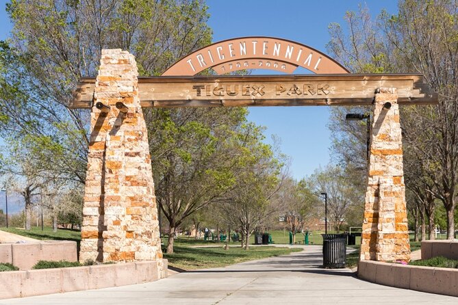 Couple’s Private Enchanting Walk in the Heart of Albuquerque - Art and local culture at Albuquerque Museum