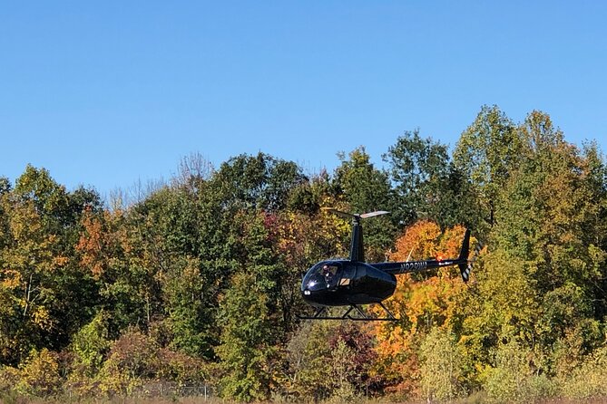Couple's Private Hudson Valley Fall Foliage Helicopter Tour from Westchester - Starting at Westchester County Airport