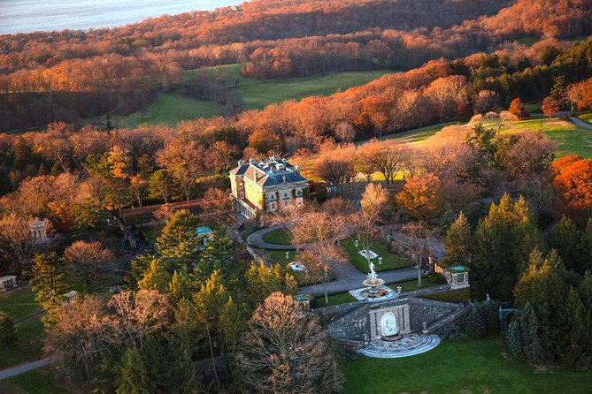 Couple's Private Hudson Valley Fall Foliage Helicopter Tour from Westchester - Harriman and Bear Mountain in Peak Color