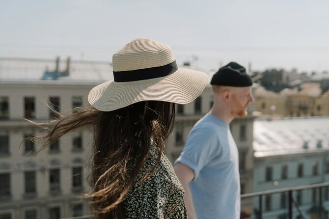 Couple time treasure hunt Hamburg Edition - Elbphilharmonie brings Hamburg’s modern side