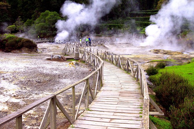 Couples PRIVATE Hybrid 4X4 Tour - Furnas (Inc Hot Springs and 3 Course Lunch) - A three-course cozido lunch at Tony’s