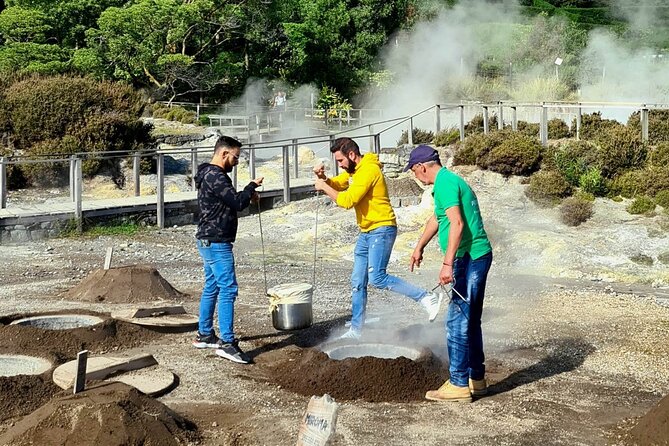 Couples PRIVATE Hybrid 4X4 Tour - Furnas (Inc Hot Springs and 3 Course Lunch) - Santa Iria viewpoint and the ride home