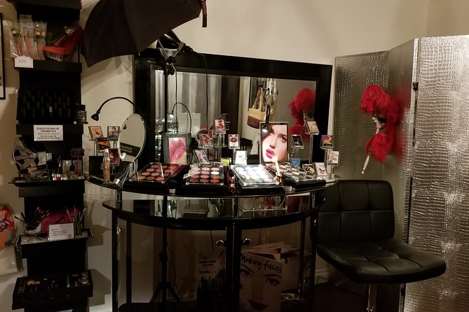 Couples Spa Package in Newport Beach with Appetizers and Wine - The antioxidant facial, step by step