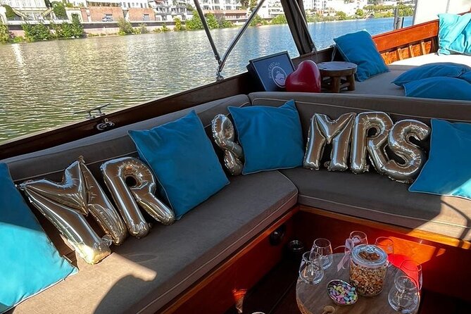 Exclusive private boat trip for couples in Heidelberg - Price, privacy, and who gets the best value