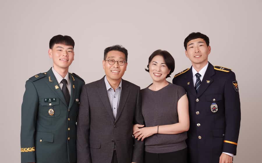 Family, Couple, and Group Photoshoot in Seoul - Is $69 Good Value for Two People?