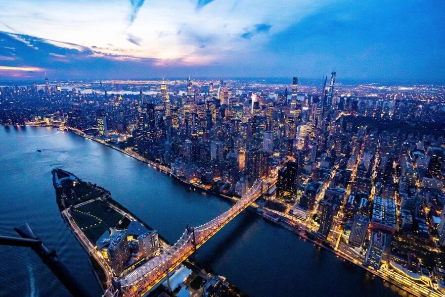From Westchester: NYC Private Helicopter Tour for Couples - Key points at a glance