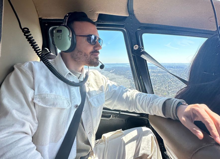 From Westchester: NYC Private Helicopter Tour for Couples - The safety briefing and Robinson R44 flight