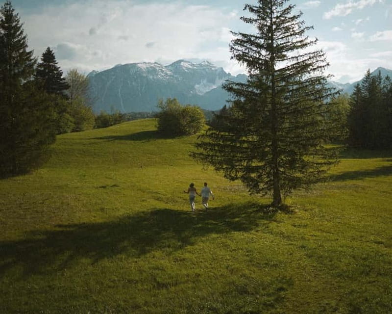 Füssen & Schwangau: Private Photoshoot Couples, Solo & Group - What this private Alpine photoshoot really offers