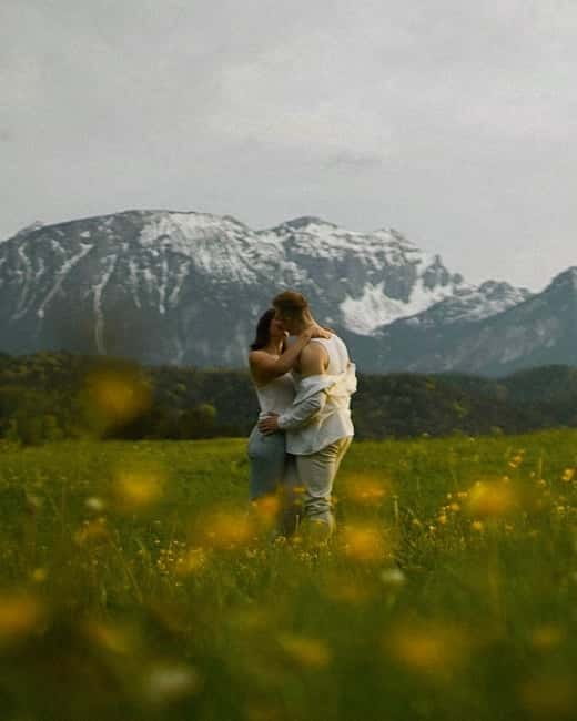 Füssen & Schwangau: Private Photoshoot Couples, Solo & Group - Communication and languages