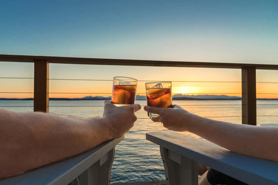 Grand Bay: Honeymoon/Lovers Sunset Tour with Romantic Dinner - A romantic setup that can be tailored