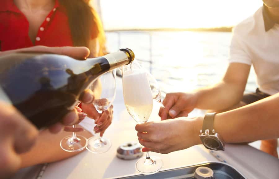 Grand Bay: Honeymoon/Lovers Sunset Tour with Romantic Dinner - What the four-hour schedule really means