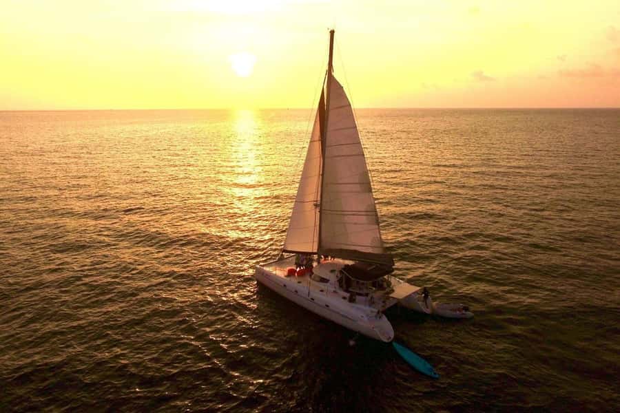 Grand Bay: Honeymoon/Lovers Sunset Tour with Romantic Dinner - Price, privacy, and overall value