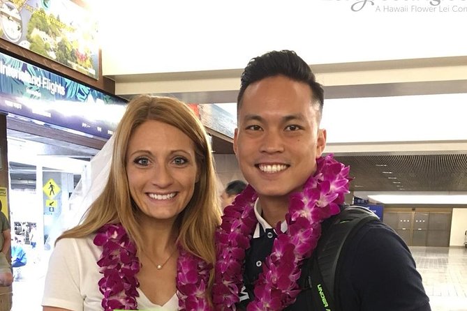 Honeymoon Airport Lei Greeting on Lihue Kauai - Key points to know before booking