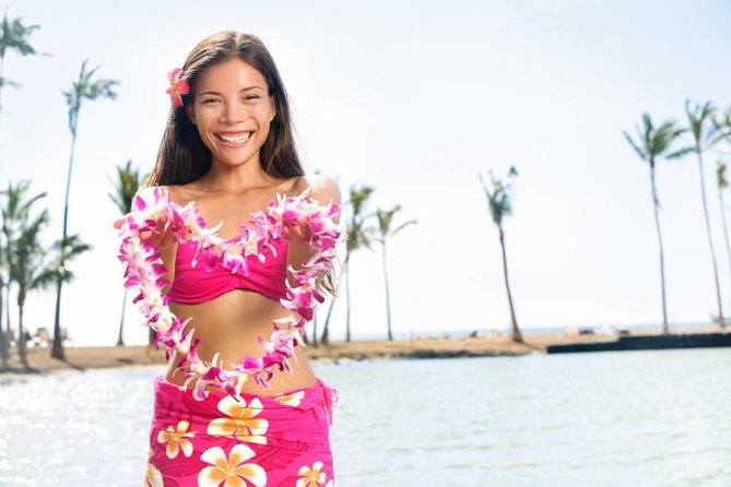 Honeymoon Airport Lei Greeting on Lihue Kauai - Why the airport setting works for honeymooners