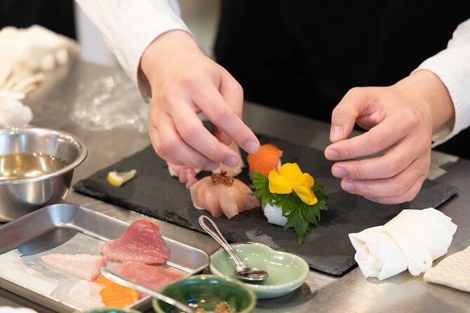 Kyoto: Enjoy Sushi & Market Tour! Best for Family & Couple! - Key points to know before booking