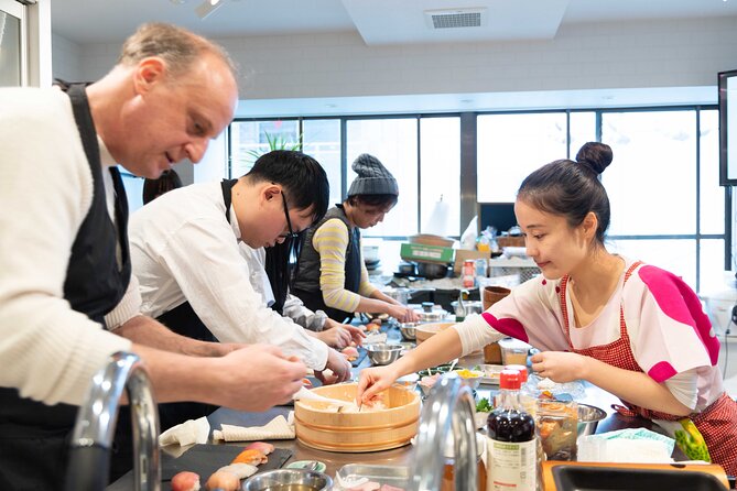 Kyoto: Enjoy Sushi & Market Tour! Best for Family & Couple! - Why this short Kyoto class works well