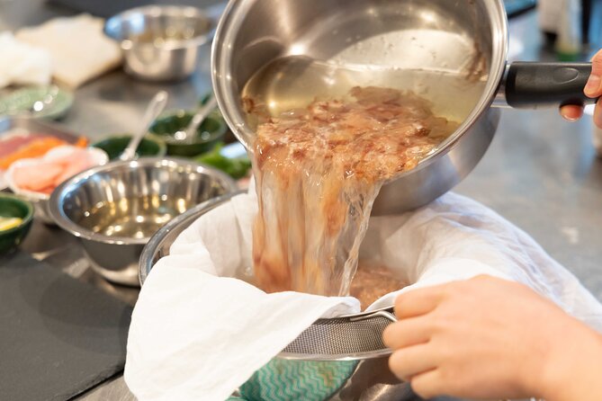 Kyoto: Enjoy Sushi & Market Tour! Best for Family & Couple! - Nishiki Market and the fish-cutting demonstration