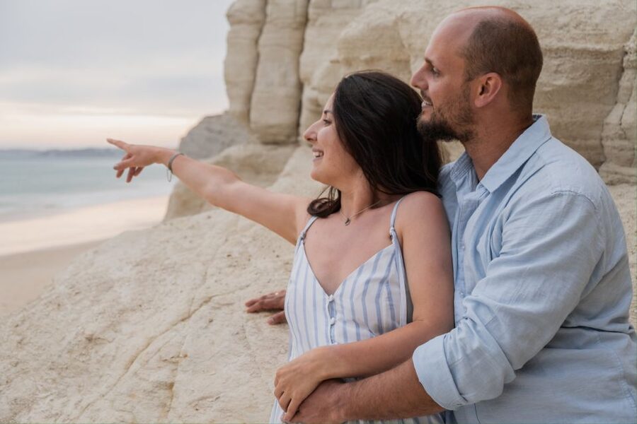 Lagos: Photoshoot for couple - A one-hour photo session built around Lagos beaches