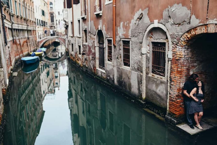 LAND & GONDOLA PHOTOSHOOTING - Teatro La Fenice: more intimate portraits