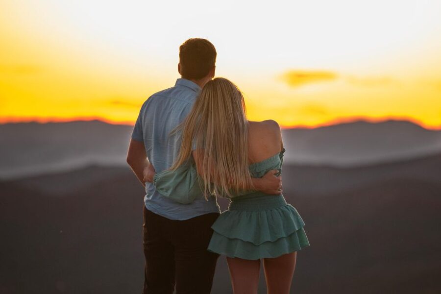Las Vegas: Couples Date Night Picnic & Off Road Jeep Tour - What the $175 price means for two people