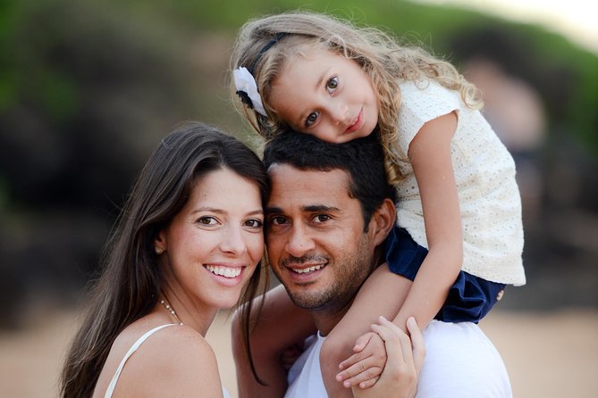 Maui Family and Couple Beach Photo Session - Small details that improve your final gallery