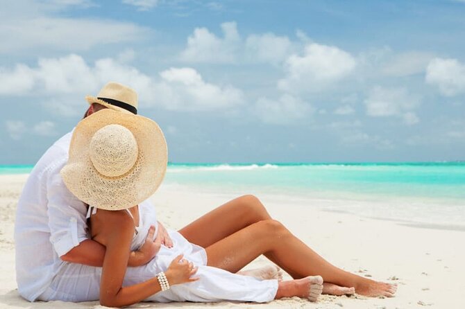Neo Travel Mart Kerala Honeymoons Packages - The included spice garden visit