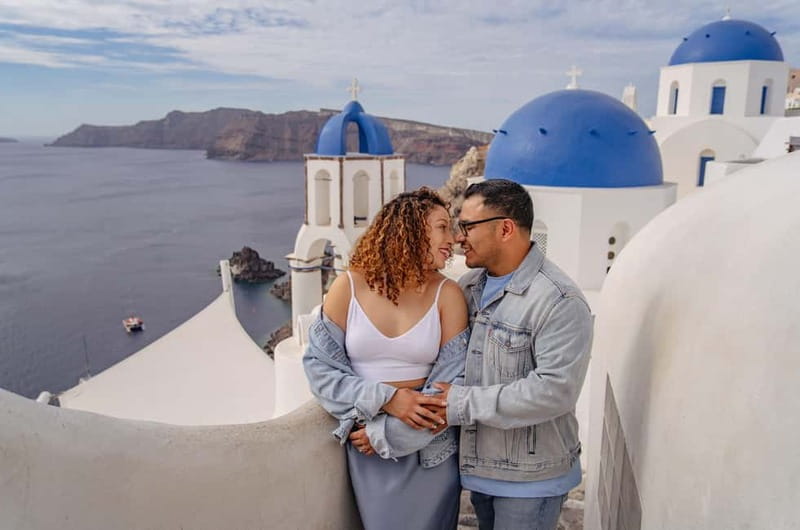 Oia: Couple Photoshoot Seprate Entrance to Blue Dome - What the Oia photo stop is really like