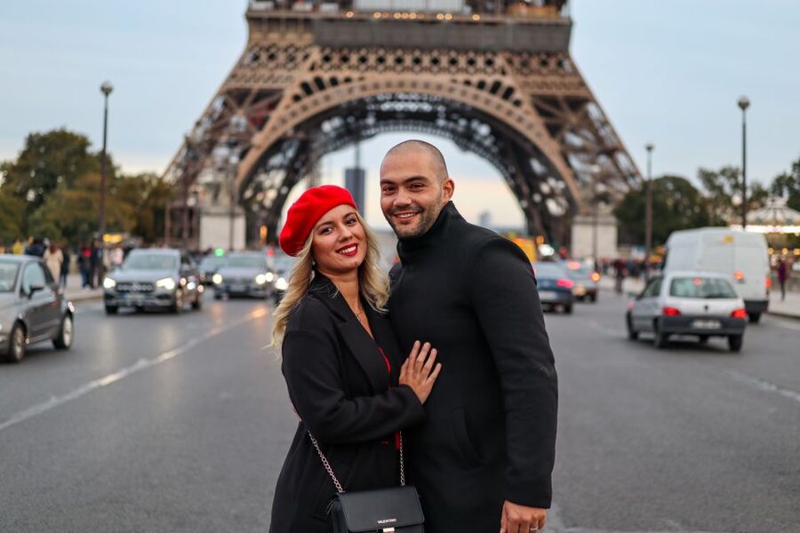 Paris: Romantic Photoshoot for Couples - Proposals, anniversaries, and carefully planned surprises