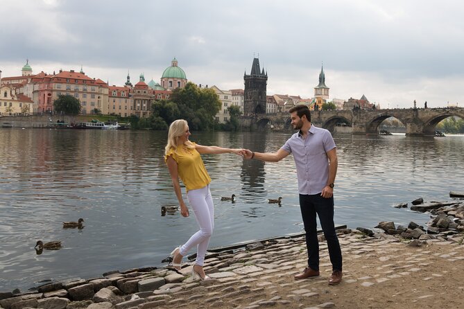 Photo Shoot for couple in Prague - What the $201.10 group price really covers