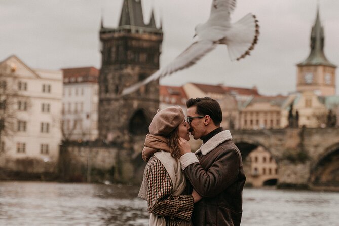 Photographer in Prague - Couple, engagement & portrait photoshoot - Who will enjoy this private format most