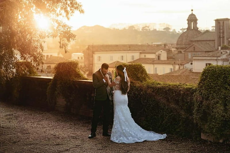Photoshoot in Rome for couples - Price and value at $52 per person