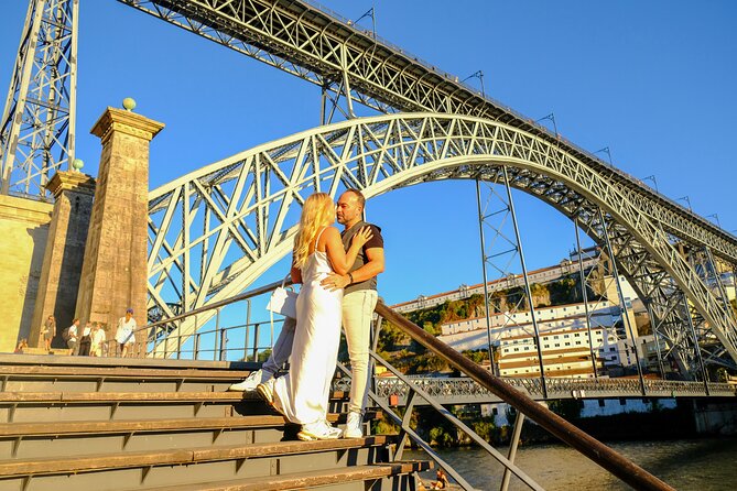 Photoshoot Unforgettable in Porto - Couple or Single - Why a Porto photoshoot can be worth your time