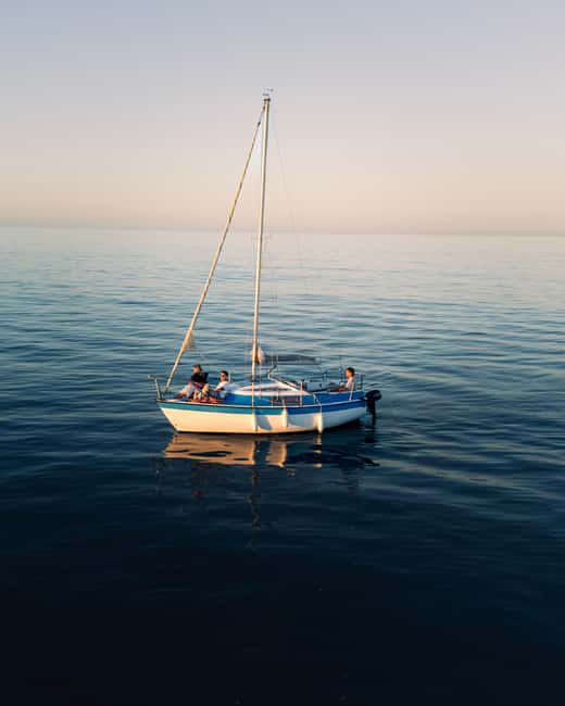 Portimão: Sunset Private Sailing Tour for Couples - From Ponta do Altar to Praia da Rocha