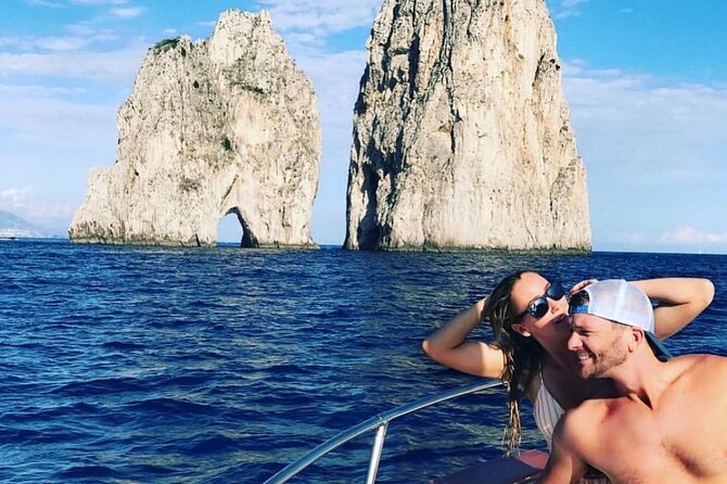 Private Island of Capri Boat Tour for Couples - Why seeing Capri by boat makes sense